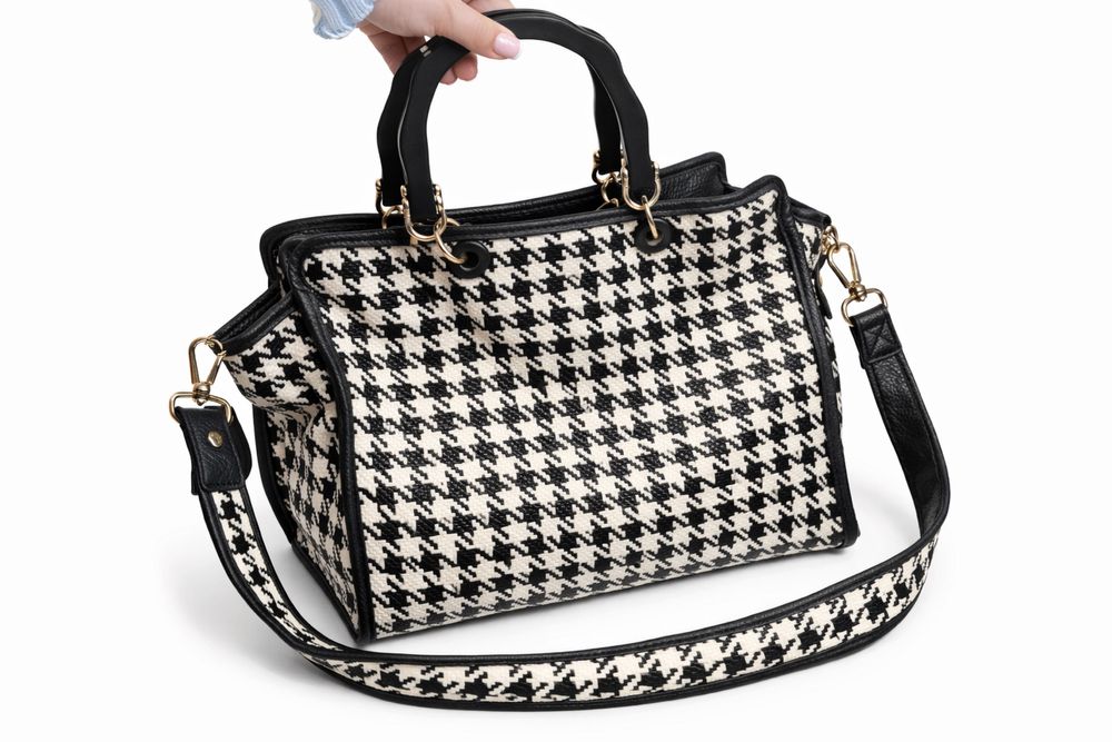 Елегантна черно-бяла чанта