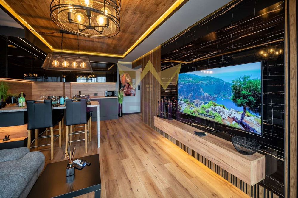 Дава се под наем Двустаен апартамент в Варна, Бриз - 70 кв.м за 918 € - Снимка #1