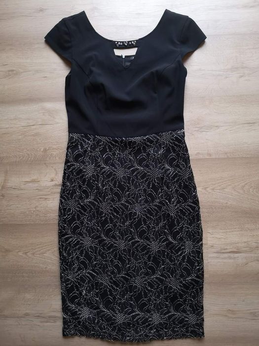 ETERE черна рокля с къс ръкав