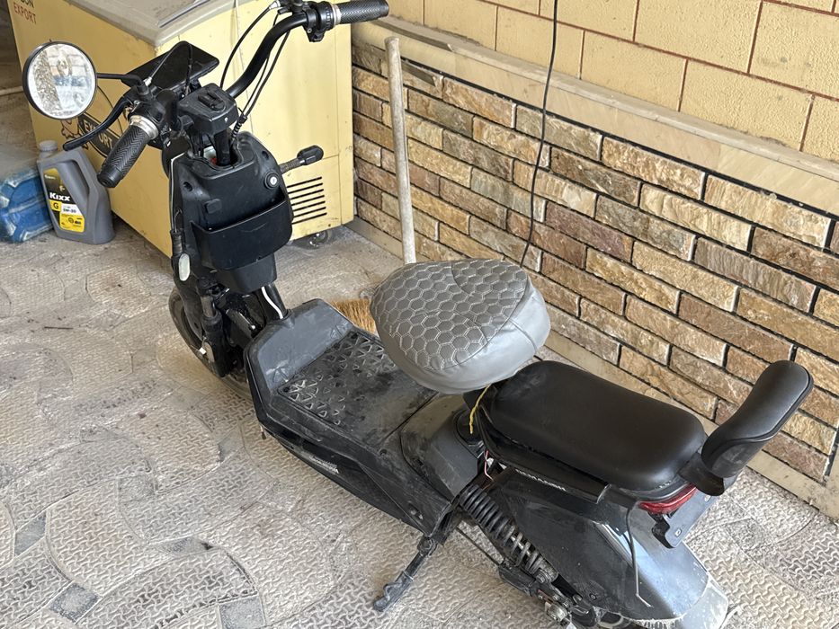 Skuter yangi akumulyator