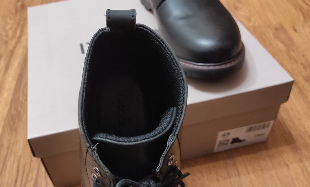 Мъжки боти Lasocki No 45 нови