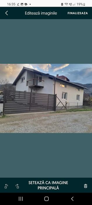 Se vinde Casă cu Panouri Fotovoltaice si Teren 678 mp