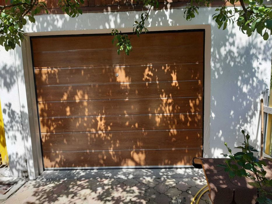 Uși de garaj secționale