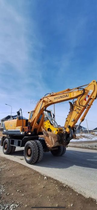 Услуги экскаватора. Погрузчик колесный