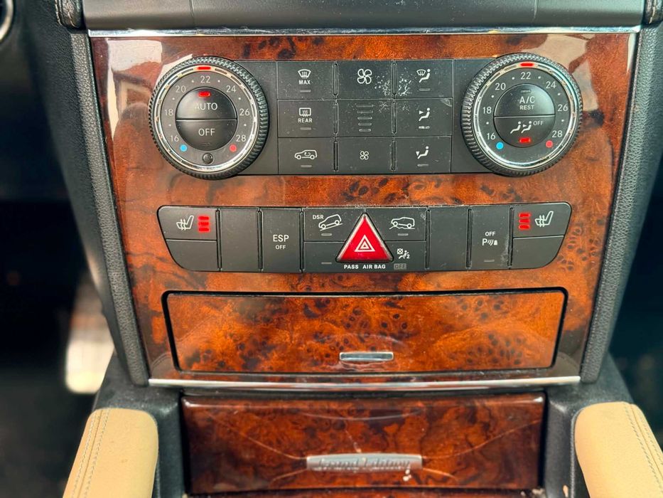 Vand mercedes ML 300 cdi 4 matic an 2011