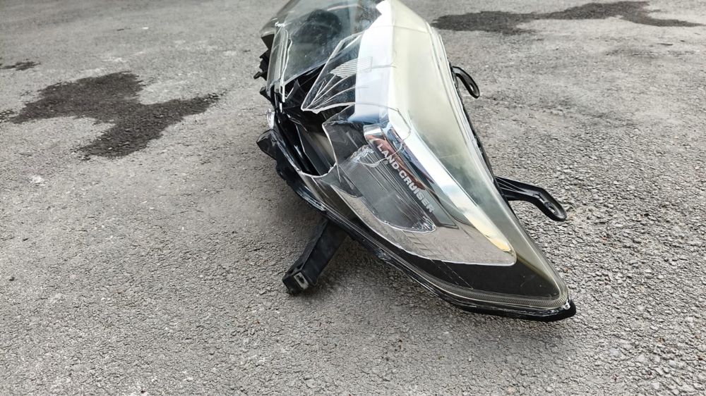 Левая фара prado 2014