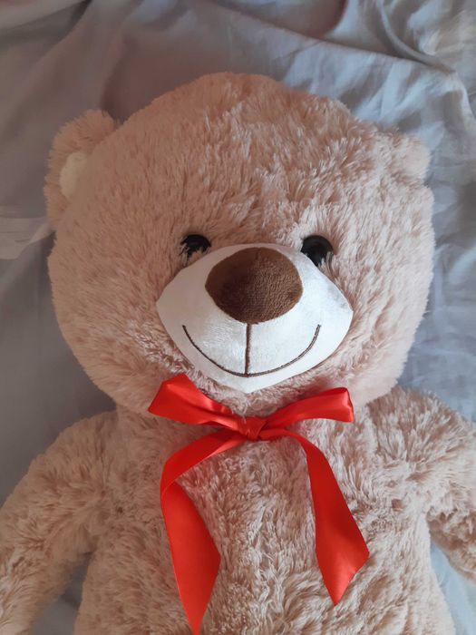 плюшено мече с размер 1000 см