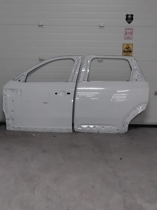 Ușa stânga  spate Dacia    bigster  alba