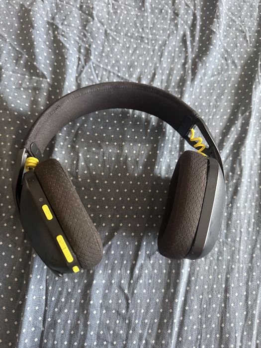 Слушалки Logitech G435