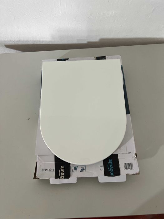 Capac WC SCHÜTTE White Pro 2, Soft Close, compatibil Villeroy & Boch O Novo / Vitra S50 / Laufen Pro