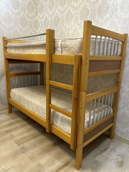 Кровать двухяросный,  фабричный