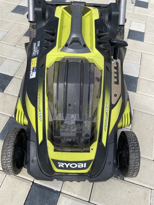 Vand masina de tund iarba electrica Ryobi 36v