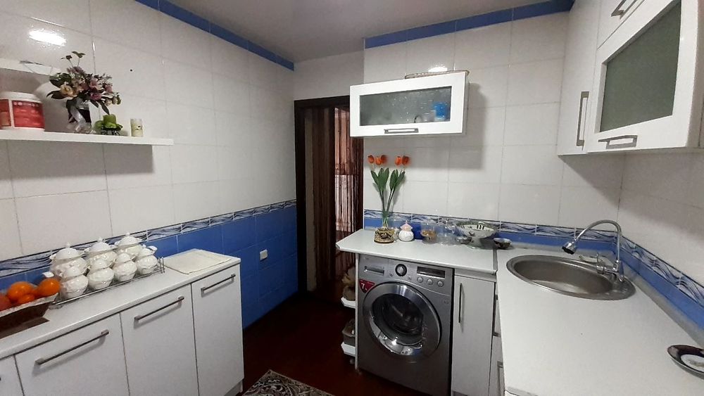 sotiladi Kvartira 3 xonalik Fargona shahar kirgili.