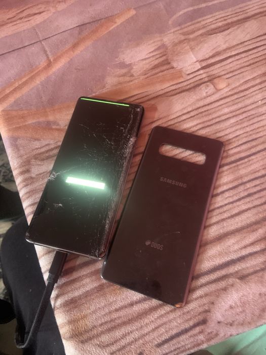 Samsung s10+  mai multe in pv