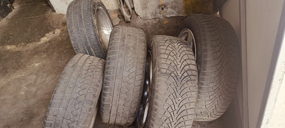 Продавам джанти с гуми