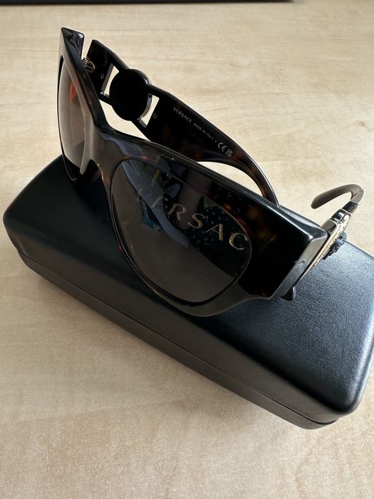 Слънчеви очила Versace