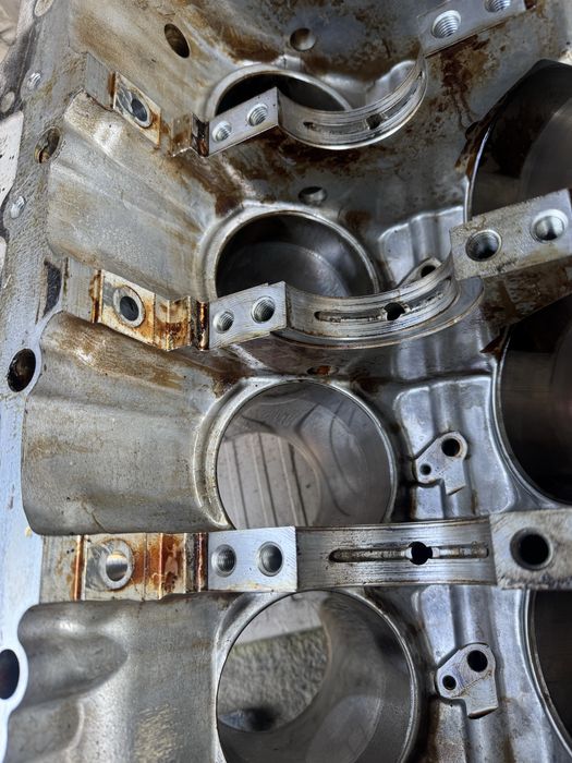 LC 200 буу матор