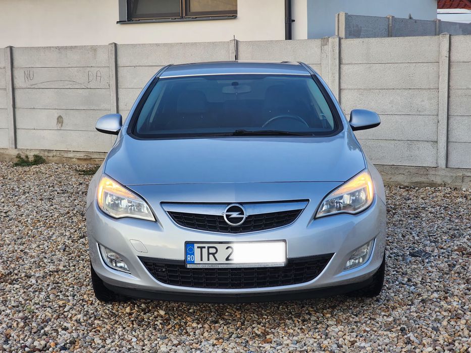 OPEL Astra 2012 — imagine 4