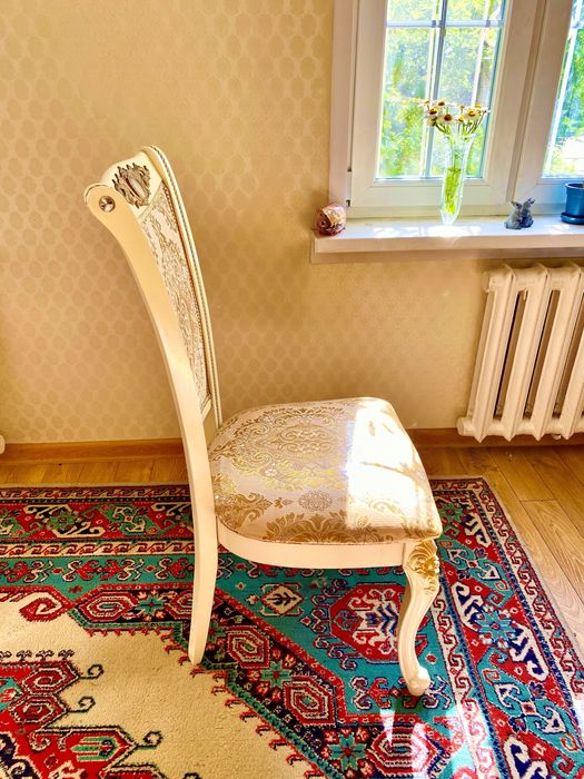 Стулья новые, Россия