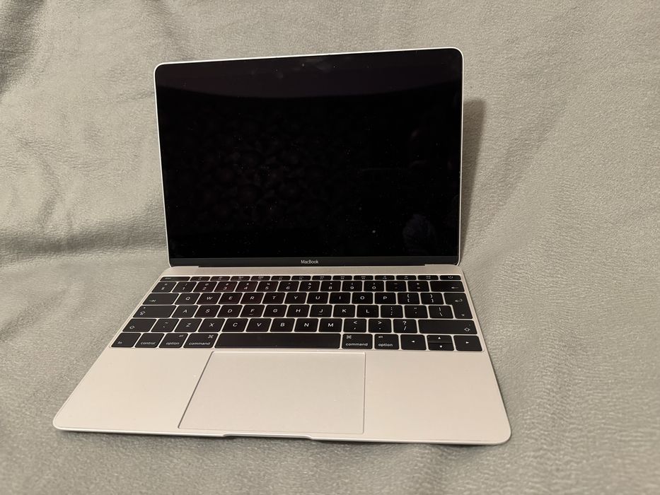 Laptop MacBook 11 inch