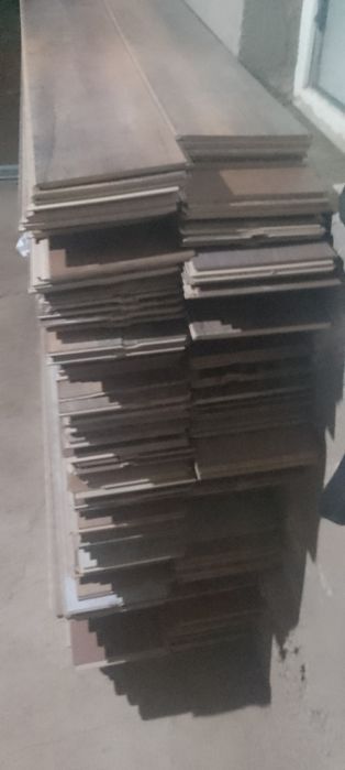 Ламинат паркет..