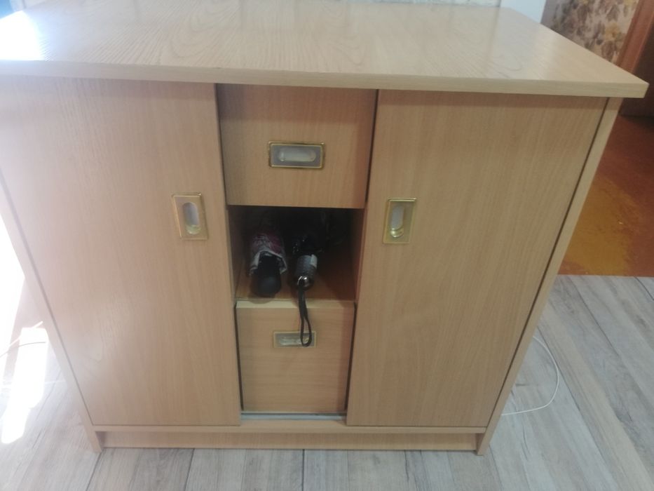 Обувница    в "отличном состояние