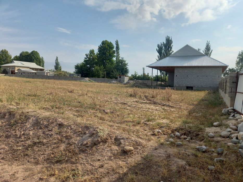 Yer sotiladi sotig'i 2000