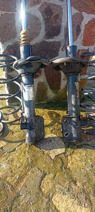 Задни амортисьори самонивилиращи за Субару Форестър!