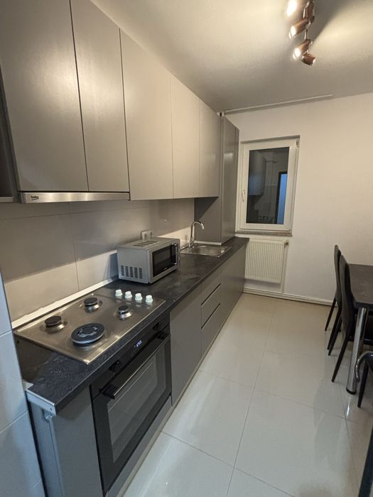 Inchiriez apartamet Zarnesti