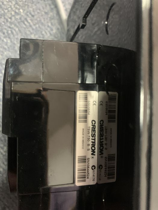 Crestron si policom tableta control