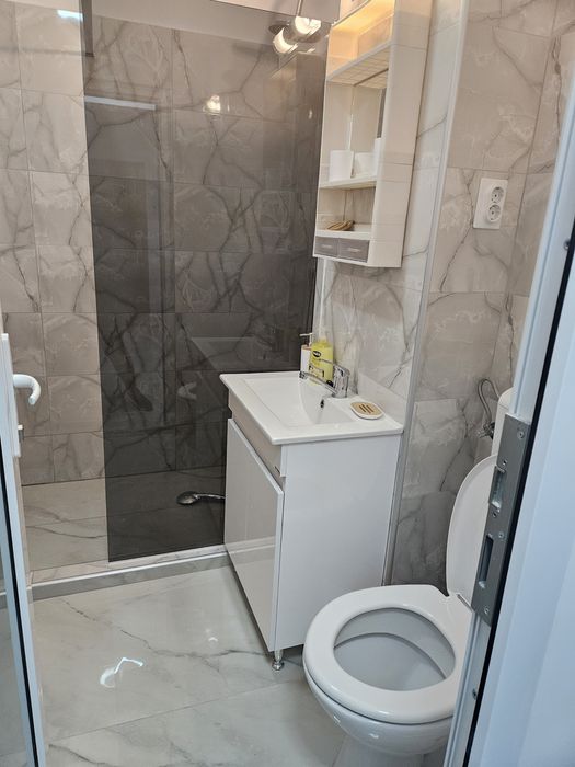 Ap de inchiriat,2 camere ,bucatarie extinsa