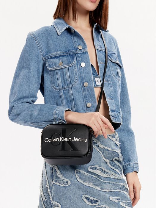 Дамска спортна чанта Calvin Klein