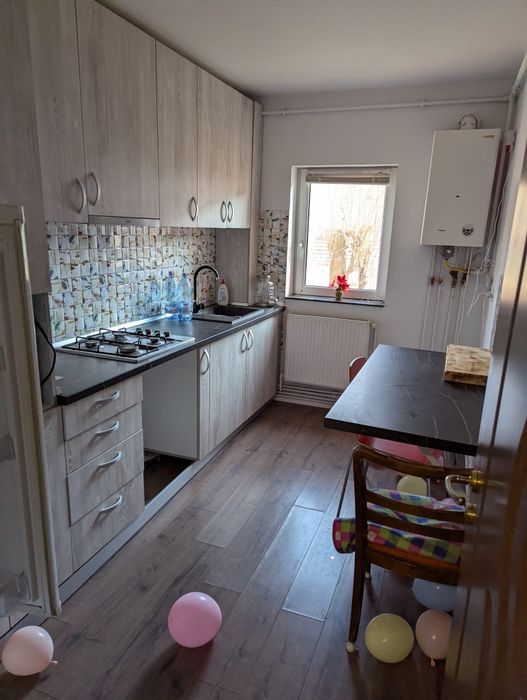 Apartament de inchiriat intrare floresti