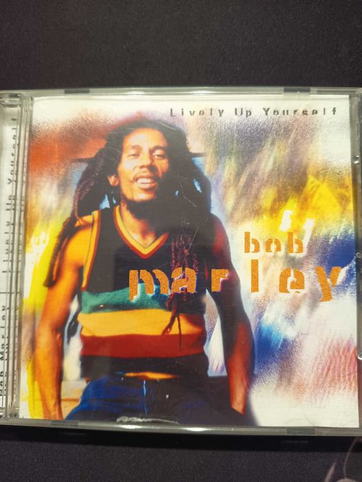 CD-uri Muzica Elvis Bob Marley Katy Perry Christina Aguilera Pink Cher