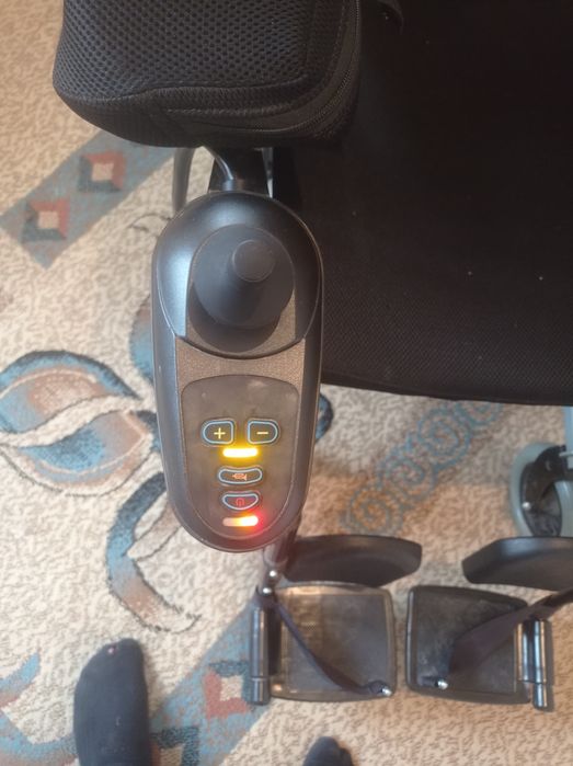 Инвалидный электрический коляска