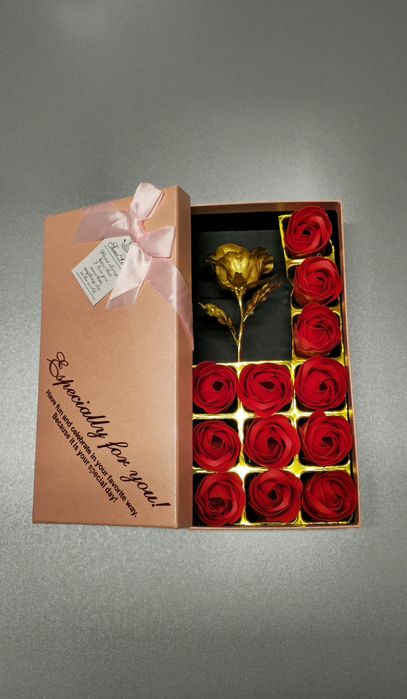 Vand Set Cadou Trandafir 24K + trandafiri din sapun, Super Pret!!