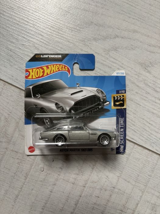 Aston martin 1963 DB5 Hot Wheels