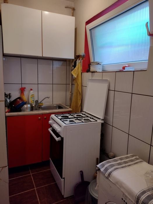 Garsoniera de vânzare