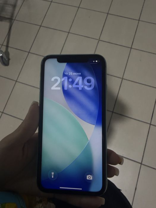 Iphone 11 в хорошем состоянии