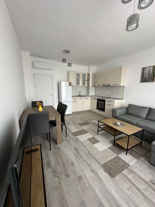 Дава се под наем Двустаен апартамент в Пловдив, Христо Смирненски - 70 кв.м за 459 € - Снимка #3