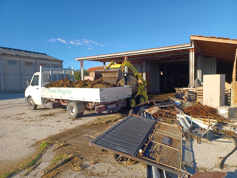 Услуги с бобкат ,валяк и самосвал