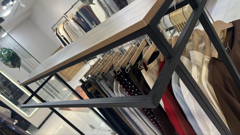 Стойка для одежды,рейл