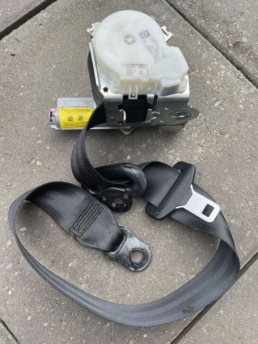 Centuri siguranță Mercedes C220 w204 2012