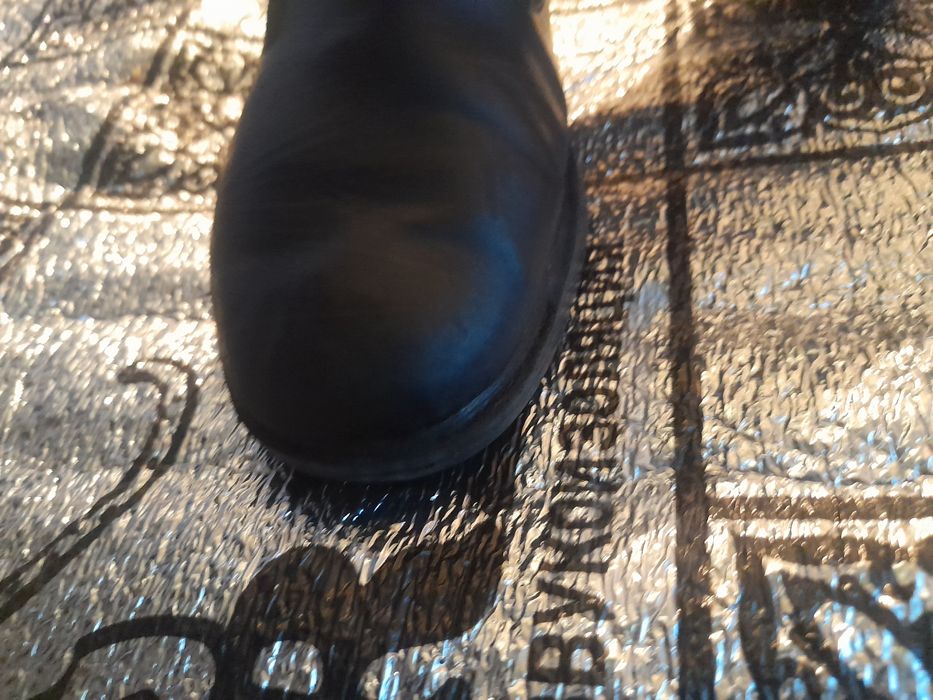 RETRO TUFLI 32-33 razmer yoki aksesuar faqat charimdan