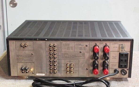 Harman Kardon HK 6900, хакикий монстр, двойное моно, Hi end усилитель