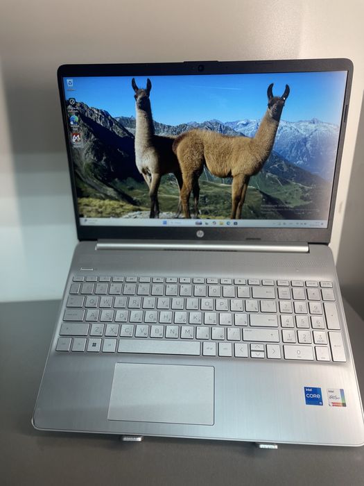 HP  i5-1235U/8gb/512gb