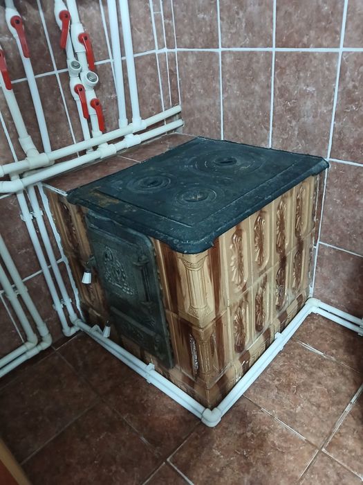 Soba de teracota cu plita de vanzare