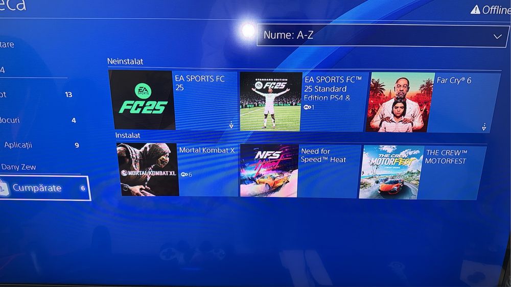 Vând PS4 cu jocuri