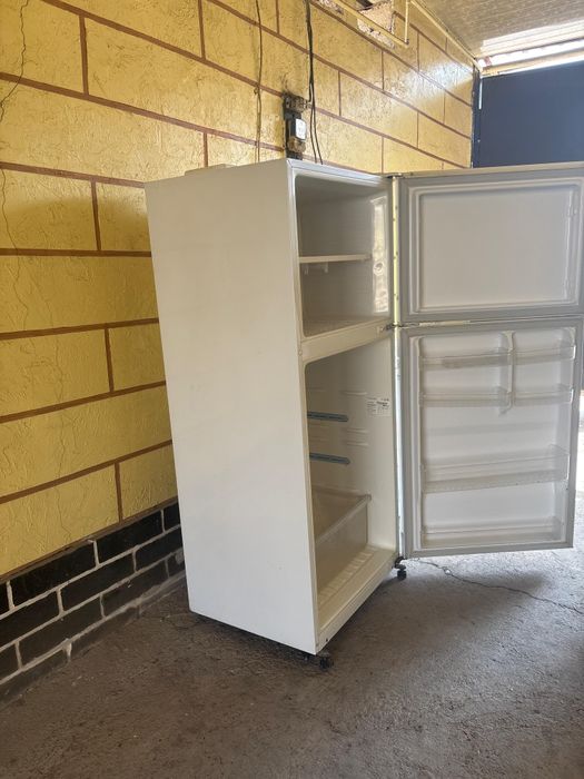 Продаёться холодильник