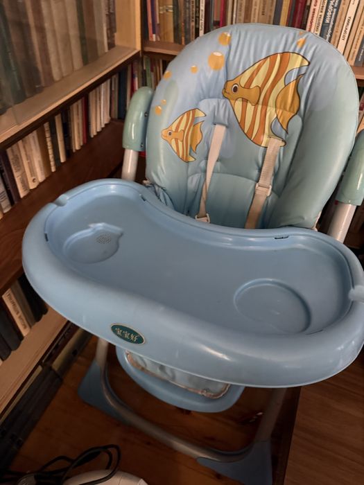 Детский стульчик для кормления